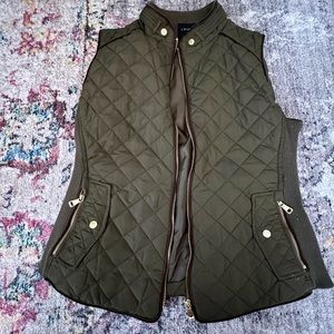 Love Tree Women’s Medium Army Green Vest